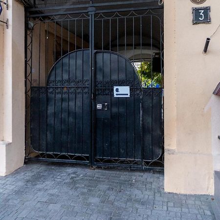 Хостел Friends House Odesa Exterior photo