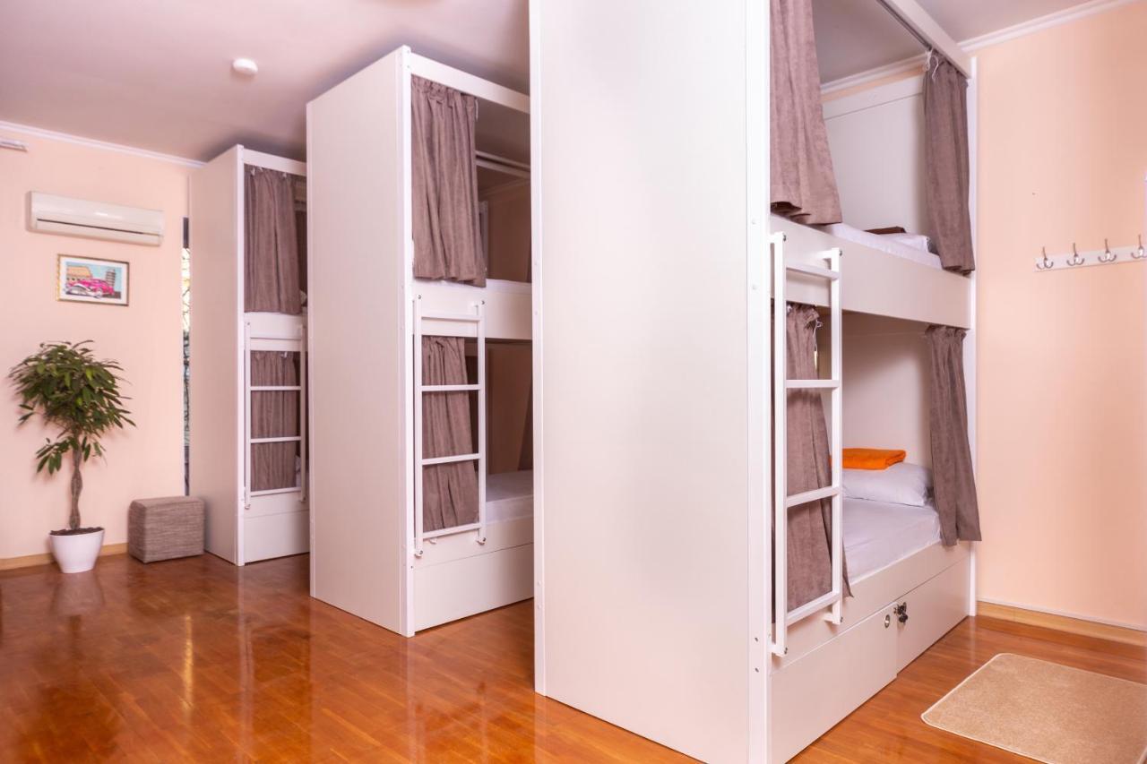 Хостел Friends House Odesa Exterior photo