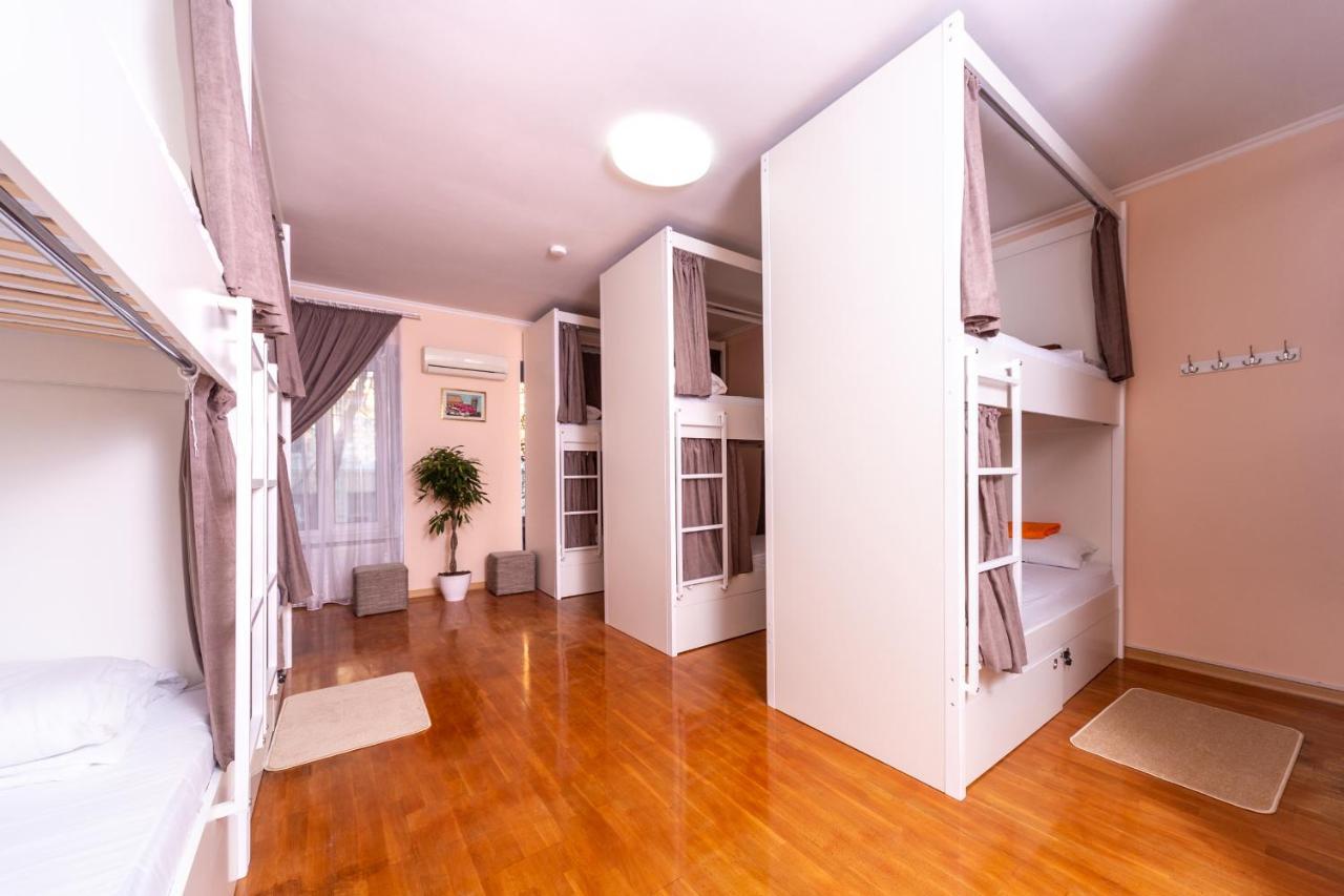 Хостел Friends House Odesa Exterior photo